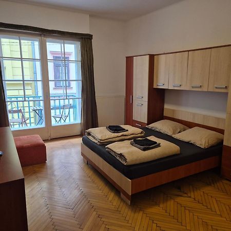 Boomerang Hostel Будапешт Экстерьер фото