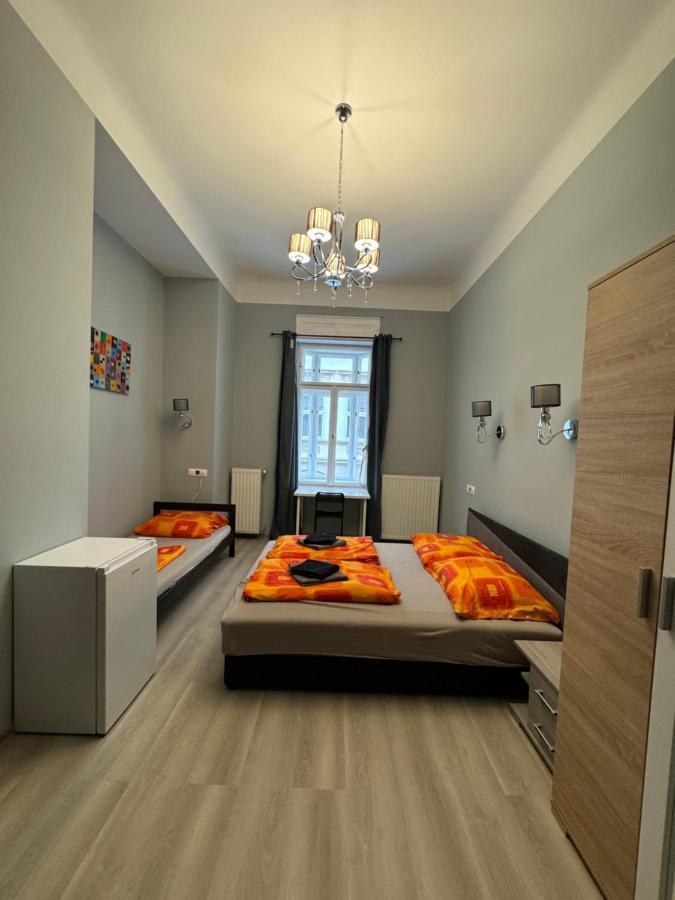 Boomerang Hostel Будапешт Экстерьер фото